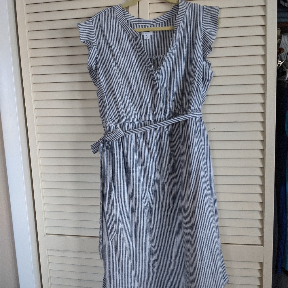 Seersucker maternity dress